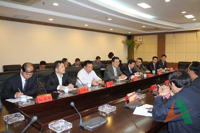 3月24日，集团公司王玉君总经理与云南红河州人民政府座谈，商谈有关合作事宜